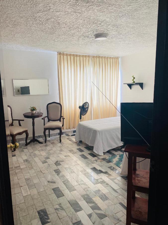 Hostal Guadalajara Cosmopolitan Providencia المظهر الخارجي الصورة
